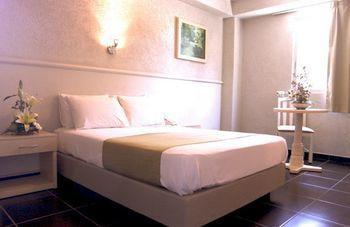 Eco Express Zamora Hotel 3*